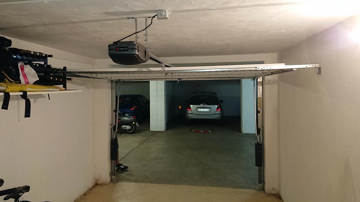 Installation porte de garage motorisée Cannes 06