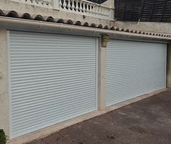 Installation de volet roulant pour sécuriser un garage à Cannes (06)
